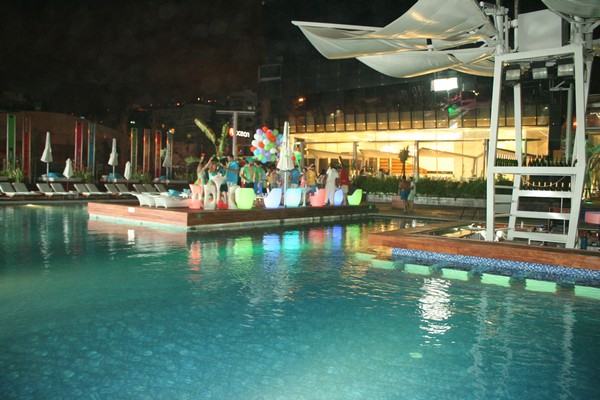 Veer on Saturday Night